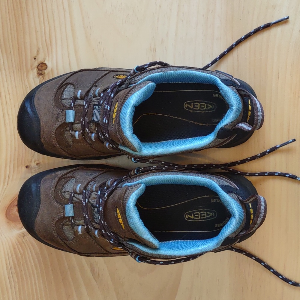 KEEN Women's Durand Trail Hiking Shoes. Waterproof. Leather. Made in USA - Picture 4 of 10